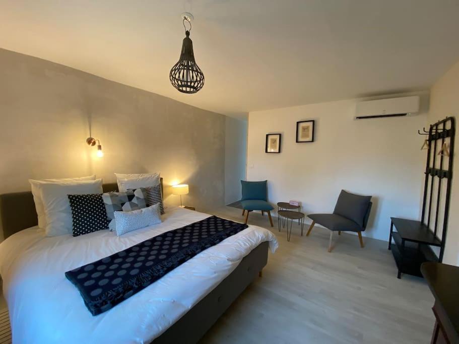 Le Nomade En Provence Bed & Breakfast Bouchet  Exterior foto