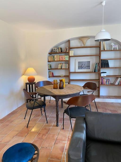 Le Nomade En Provence Bed & Breakfast Bouchet  Exterior foto