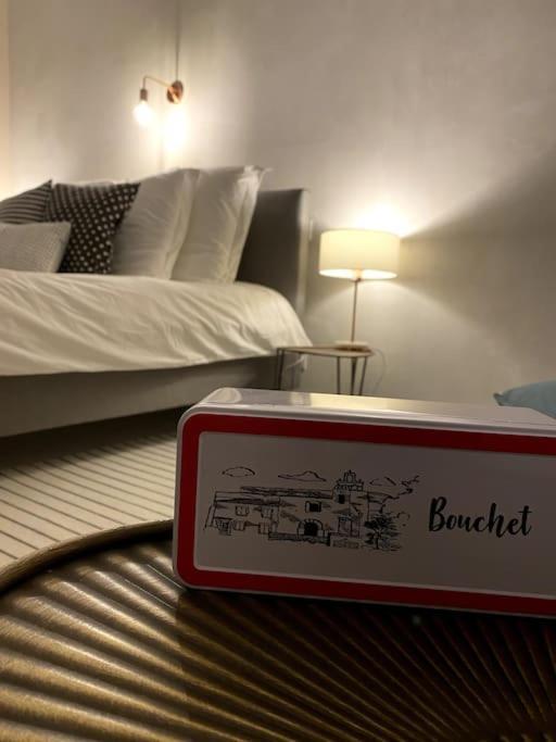 Le Nomade En Provence Bed & Breakfast Bouchet  Exterior foto